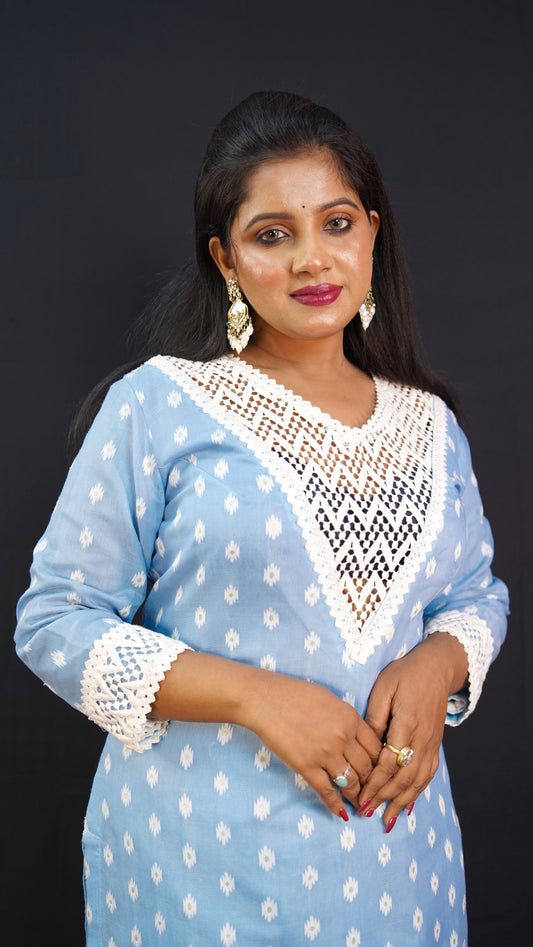 BLUE CO-ORD SET IN JAMDANI FABRIC WITH LACS DETAILING