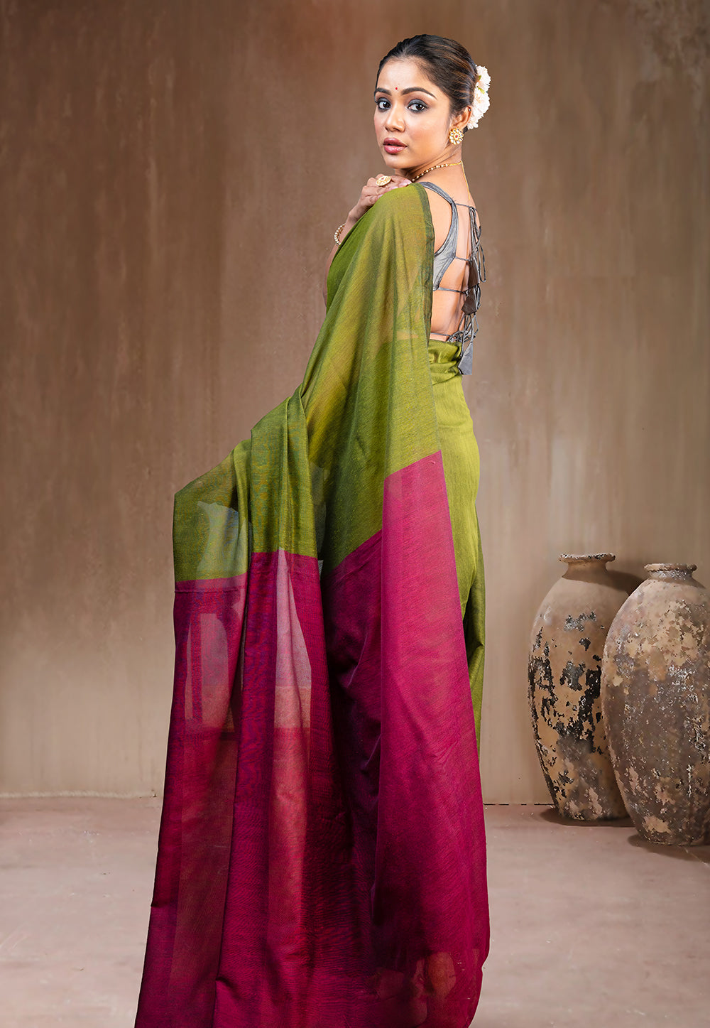 OLIVE GREEN AND MAGENTA HANDLOOM COTTON SAREE WITH TASSEL PALLU