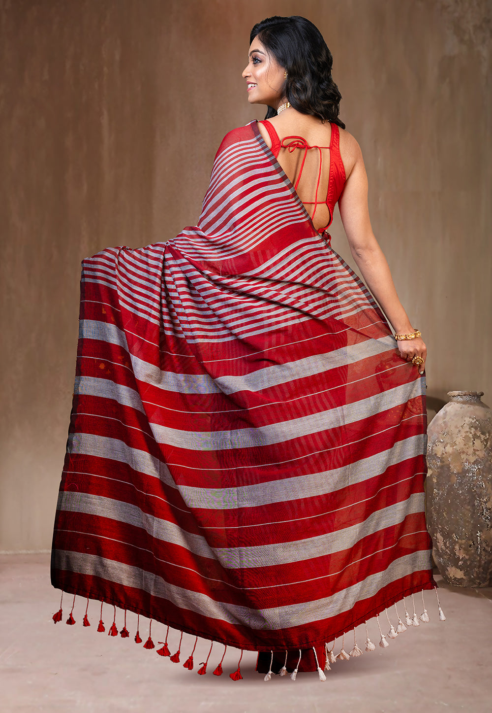 MAROON HANDLOOM COTTON SAREE WITH GREY STRIPE AND TASSEL PALLU