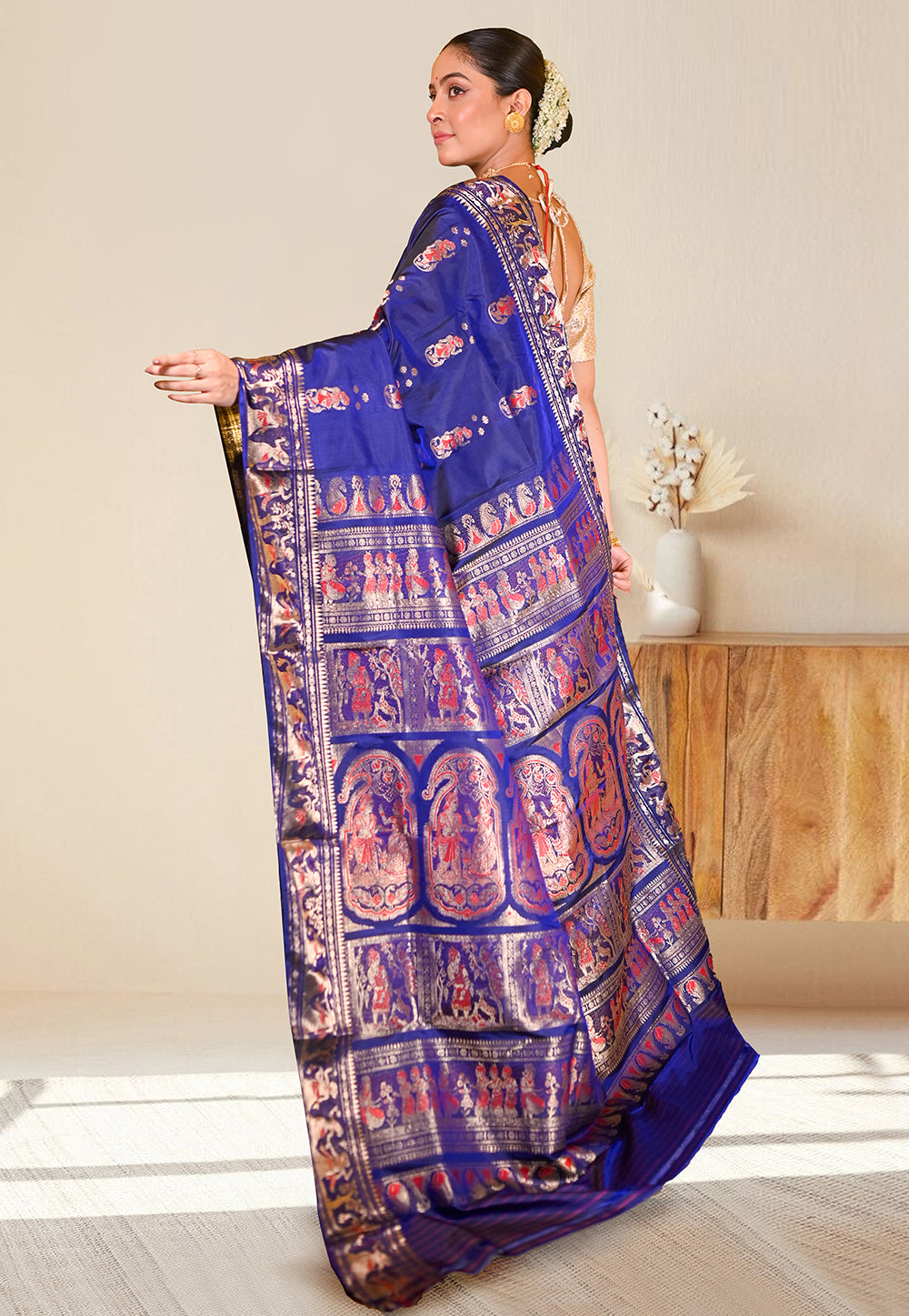 PURE HANDWOVEN SWARNACHARI SILK SAREE IN BLUE COLOR WITH DUAL-COLOR MINAKARI ZARI WEAVING