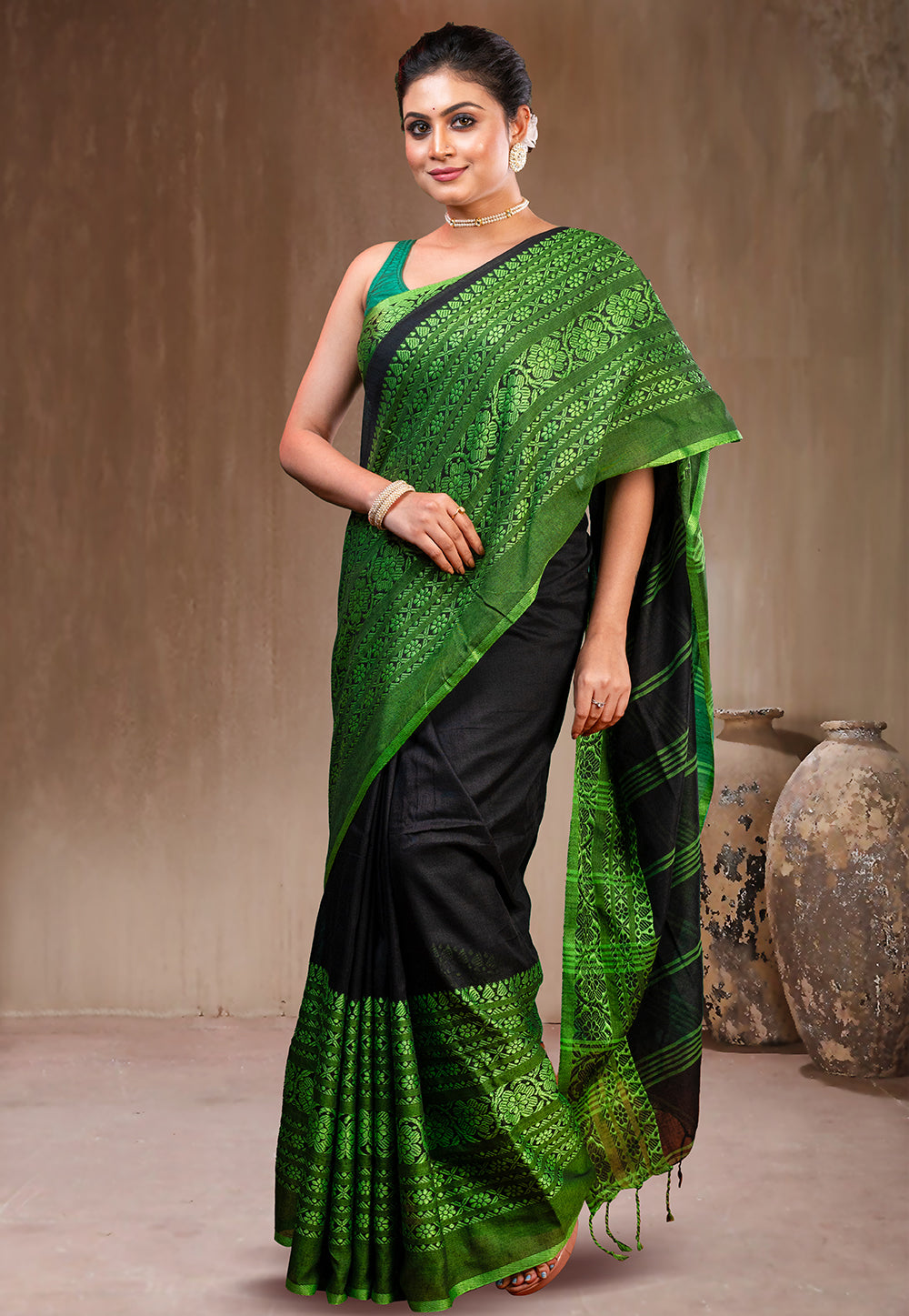 BLACK AND GREEN HANDWOVEN BEGAMPURI SAREE
