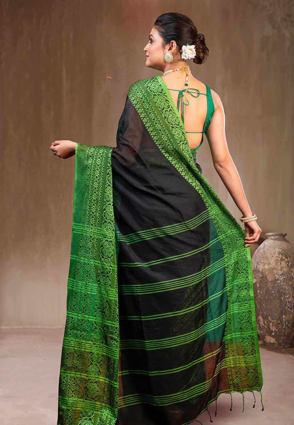 BLACK AND GREEN HANDWOVEN BEGAMPURI SAREE