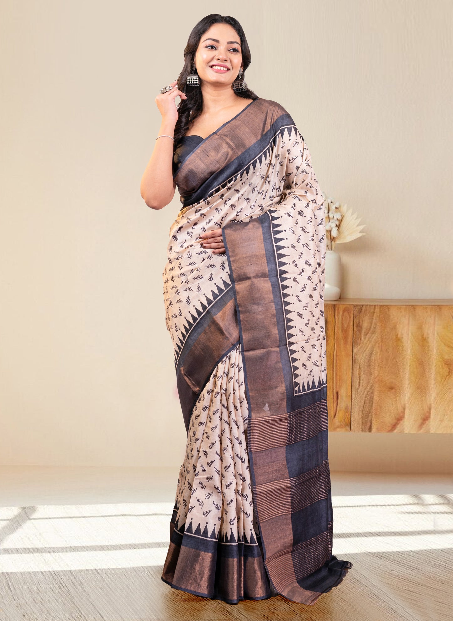 PURE HANDWOVEN TUSSAR SILK SAREE IN OFFWHITE COLOR WITH BLACK HANDPAINTED MOTIFS AND ZARI BORDER
