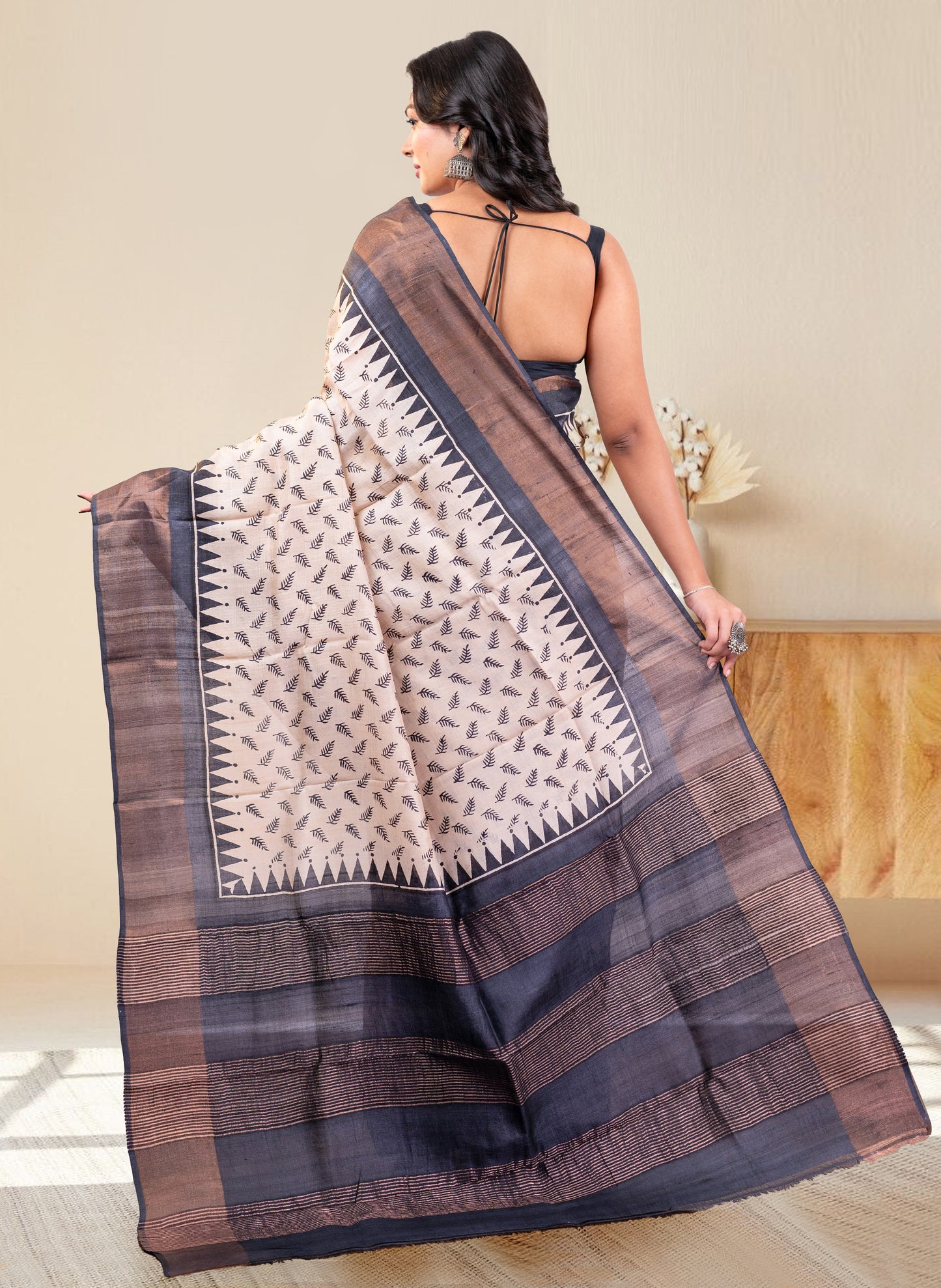 PURE HANDWOVEN TUSSAR SILK SAREE IN OFFWHITE COLOR WITH BLACK HANDPAINTED MOTIFS AND ZARI BORDER