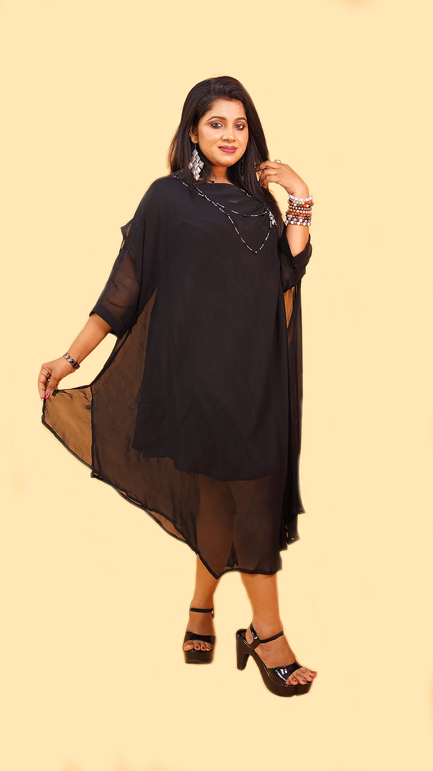 BLACK DRAPE KAFTAN DRESS WITH SLEEVES AND MINIMALIST EMBROIDERY IN FRONT
