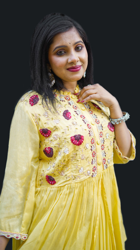 LEHENGA WITH PEPLUM BLOUSE IN YELLOW SHADE WITH THREAD WORK N ZARDOZI EMBELLISHMENT IN YELLOW COLOUR IN SILK FABRIC